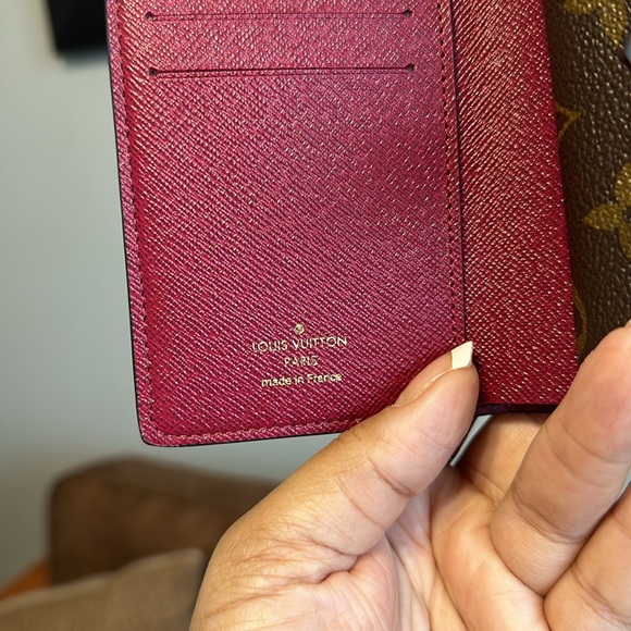 ✨Authentic✨LV JULIETTE WALLET - Picture 10 of 14